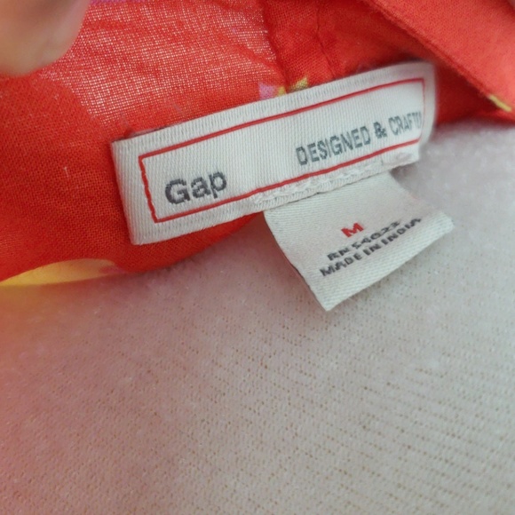 GAP | Poppy Flower | Button Down | Sleeveless Top - Picture 4 of 5